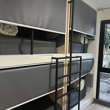 Owl'S Nest Suk 30 Hostel Bangkok Exterior photo