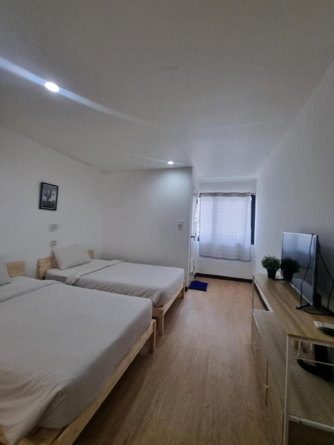 Owl'S Nest Suk 30 Hostel Bangkok Exterior photo